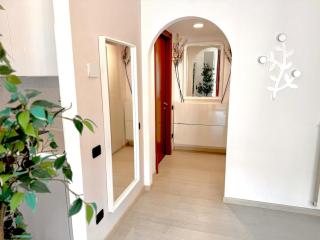 Live House-Attico, ampio e luminoso monolocale - 3