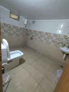 PARADISE HOMESTAY Behind Srinivasam Complex TTD Ticket Counter Near BusStand And Railway Station - 5