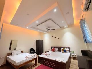 Atulyam Stays Sushant Golf City - 9