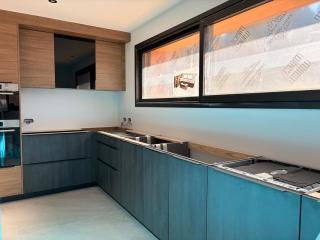 Chalet APY - Grand chalet neuf avec terrasse, 6 chambres, wifi, balcon, bornes électriques etc - 4