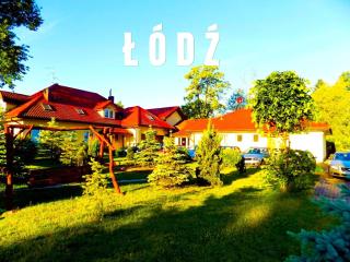 ŁÓDZKI DOM TURYSTYCZNY ŁÓDŹ-Helenówek,Pokoje z łazienkami,F-VAT - 0