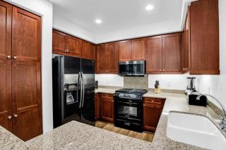 Modern King 2BR-2BA Legacy Villa near Main Pool - 7