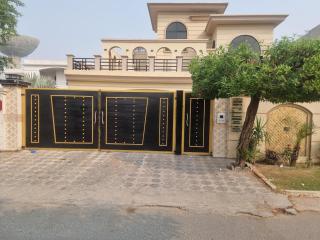 Elegance Abounds - 9