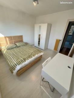 Appartement F4 meublé 75m2 trois chambres avec balcon - 2