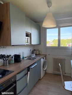 Appartement F4 meublé 75m2 trois chambres avec balcon - 1