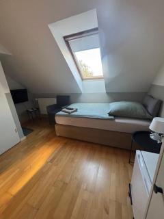 Zimmer-Bad-TV-Kühlschrank-16 - 0