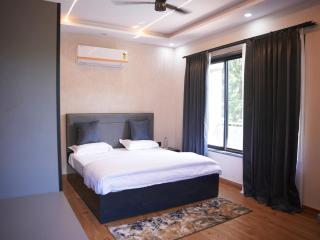 HomeGround Sector 89 -1RK - 7