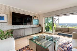 Luxe Mid-Century Austin Home with Canyon Views - Austin - 8