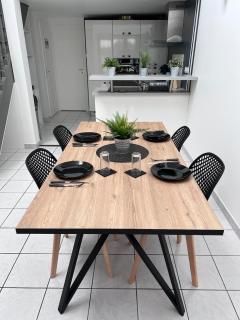 La Renouveau - Loft avec parking gratuit, proche gare et centre ville - 1