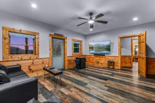 Panoramic Pointe cabin - 1