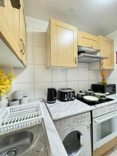Lovely One Bedroom Apartment On Edgware Road - 4
