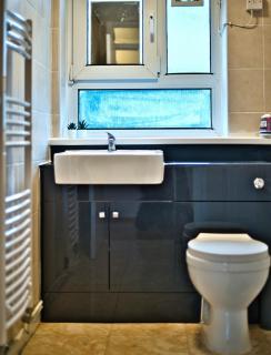 Stylish Stratford London E15 Stay Sleeps 5 Near Tube and City - 4