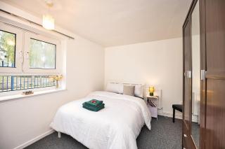 Stylish Stratford London E15 Stay Sleeps 4 Near Tube and City - 5