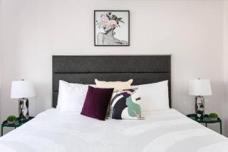 Central 3BR Apt Near Americana - 1