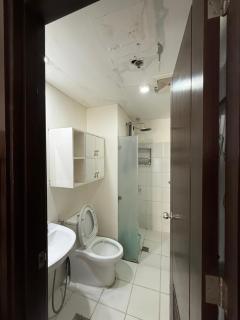 Serene Stay Woodlands 2BR - 3