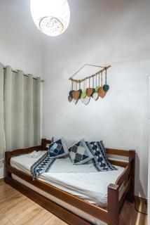 Chalé com Churrasqueira a 5min da Praia Estaleiro - 6