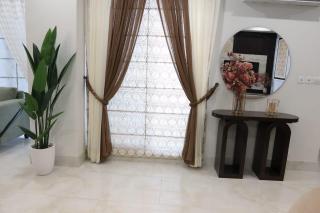 2 bed luxury apartment - 2