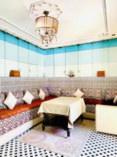 Appartement Riad style-Sky view Au centre ville, internet Fibre, canal plus, chaînes internationales - 2