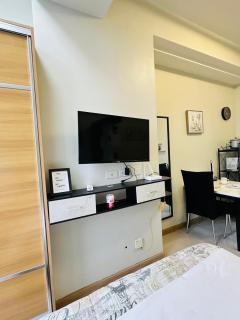 Brand new Urban Lights Studio at Congressional Towne Center Tower 2!! - 2