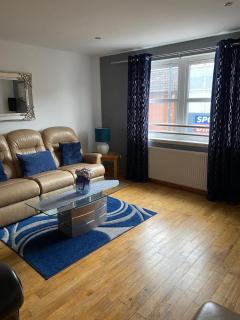 Georges 1Faraline court Apartment - 2