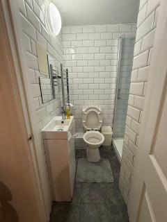 Spacious Stay in the Heart of the Town - 5