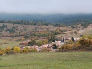 Maison de village avec jardin - 0