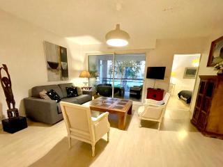 Vue exceptionnelle sur les Tours ! Charme et tranquillité - 9