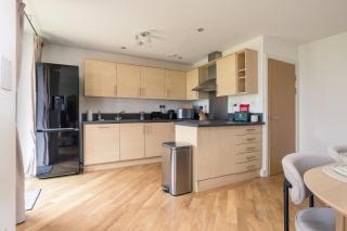 2BR Spacious Flat Gated Parking Contractors - 4