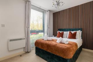 2BR Spacious Flat Gated Parking Contractors - 2