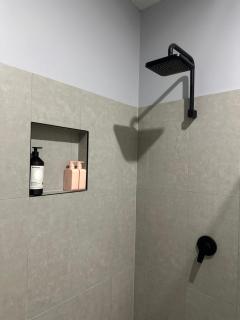 Aurora Self Contained Studio - 6