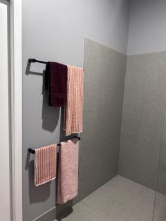 Aurora Self Contained Studio - 3