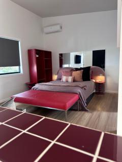 Aurora Self Contained Studio - 0