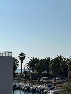 Wi Fi,vue marina ,parking ,plage à pied - 1