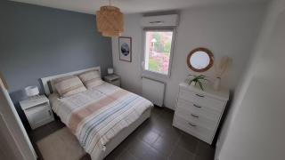 Pleasant 2 bedroom house - 2 parking spaces - 5