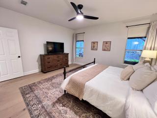 Spacious Roanoke Retreat - 8