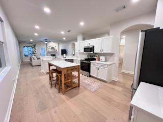 Spacious Roanoke Retreat - 7