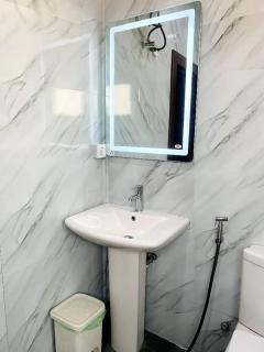 3rdBASE APARTMENT - 5