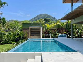 Mansão Praia Dura de Frente para o Mar - 9