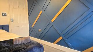 Spacious Entire House with Free Parking Perfect for Relocators Contractors and Long Term Stays - 5