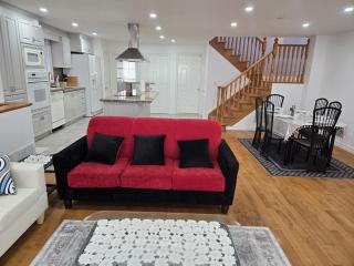 Charming 3 Bedroom home near the lake - 7