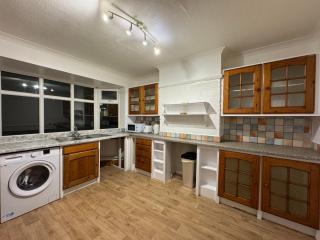 Redhill Gatwick Serviced Accommodation - 4