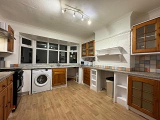 Redhill Gatwick Serviced Accommodation - 3