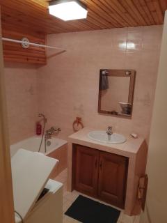 Appartement une chambre avec terrasse et jardin - 2