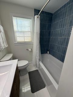 New & Cozy Durham 2 Bedroom Home B - 9