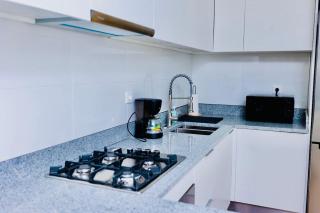 Stylish 1BR Condo Prime Location 4B - 4
