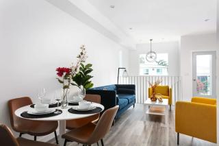 Upscale LA Getaway Sleeps 8 with Free Parking - 4