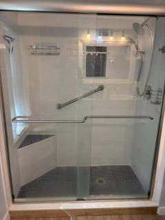 Barefoot Bungalow - 6