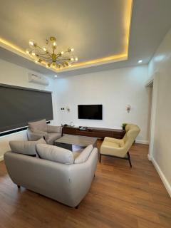Cozy Apartment with Modern amenities - 2