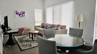 Comfortable Stay in Culver City near Sony Pictures & Dining Spots - 0