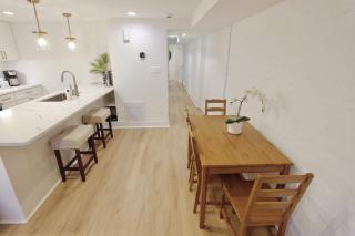 Parkside Living - Steps from Lincoln and Stanton Park - 6